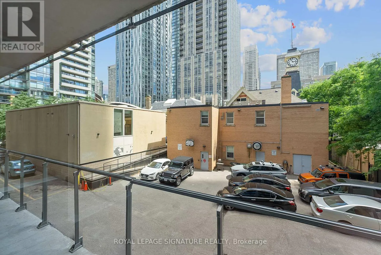 209 - 21 SCOLLARD STREET