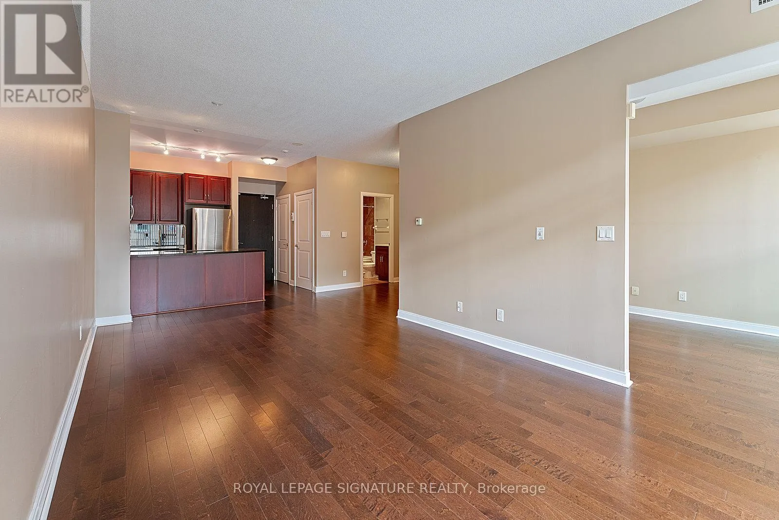 209 - 21 SCOLLARD STREET