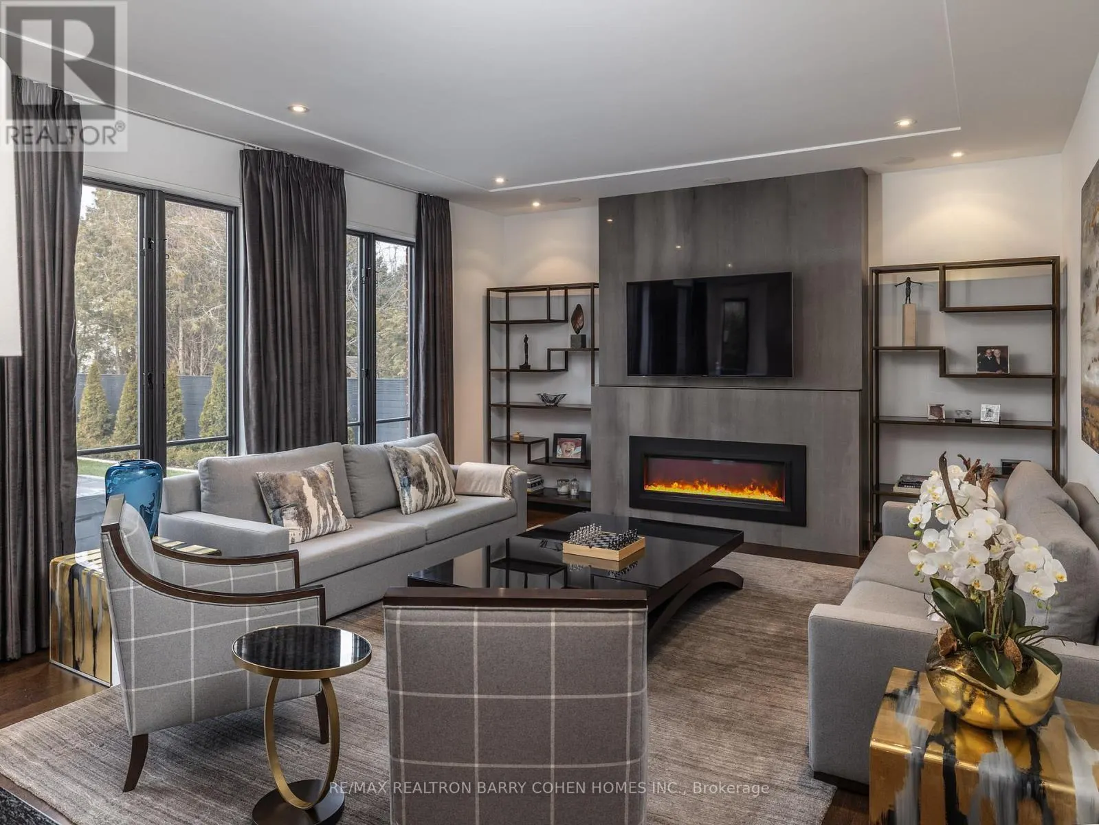 148 HIGHLAND CRESCENT