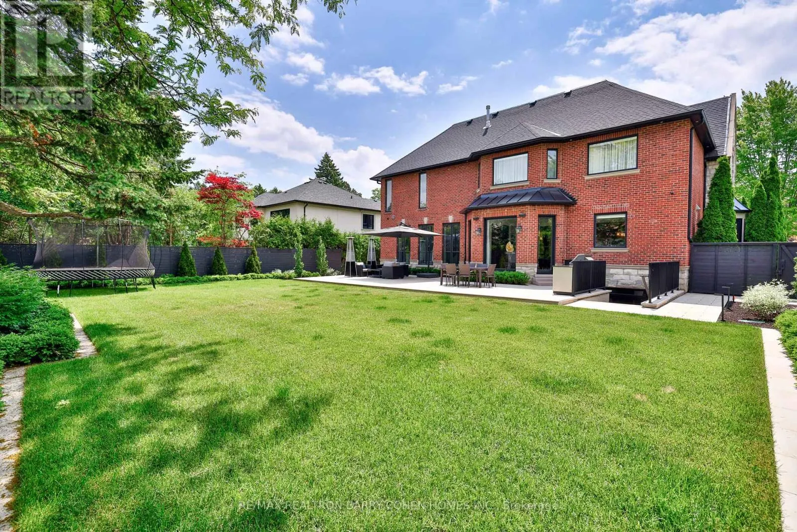 148 HIGHLAND CRESCENT