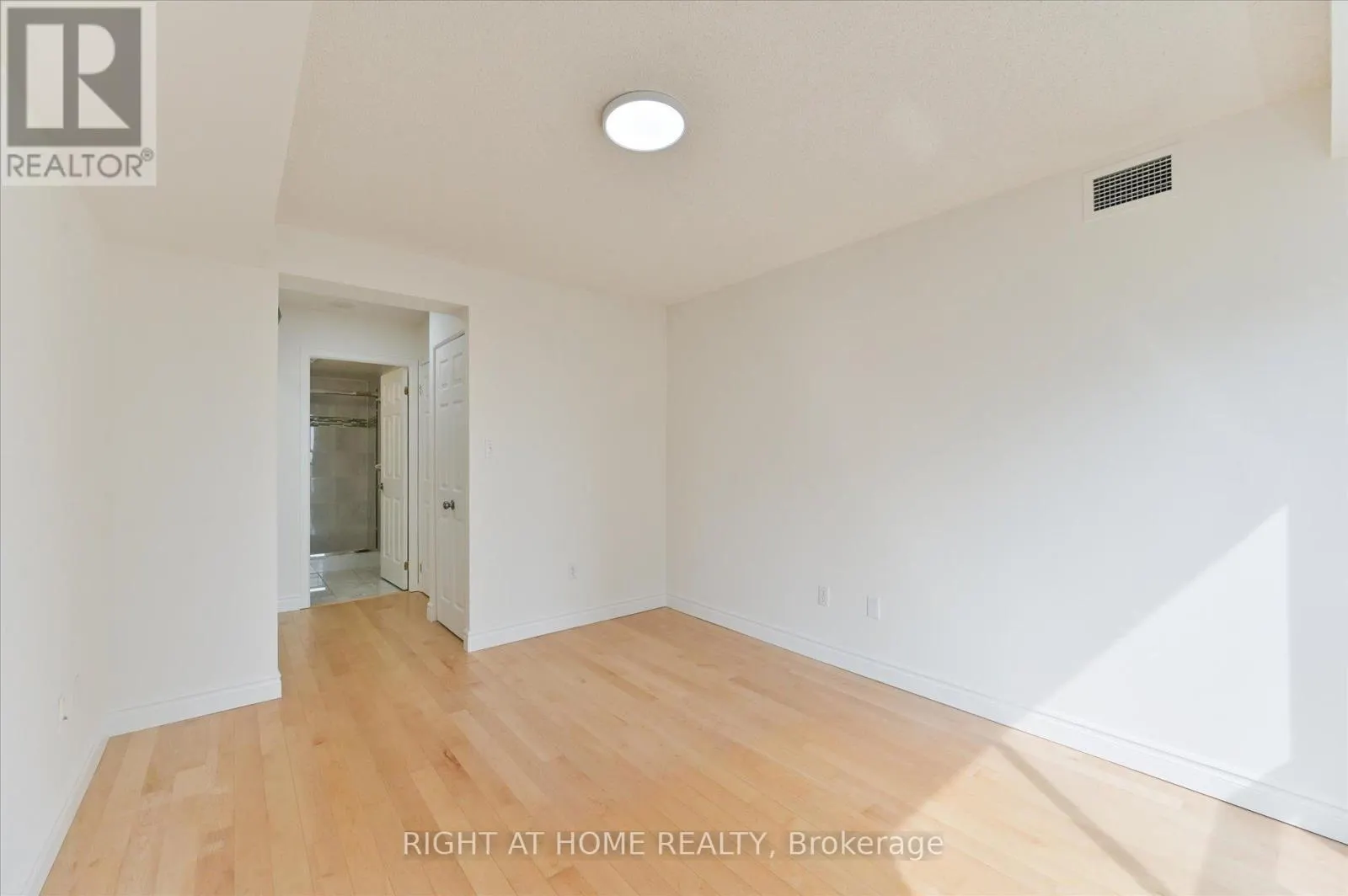 1118 - 23 LORRAINE DRIVE