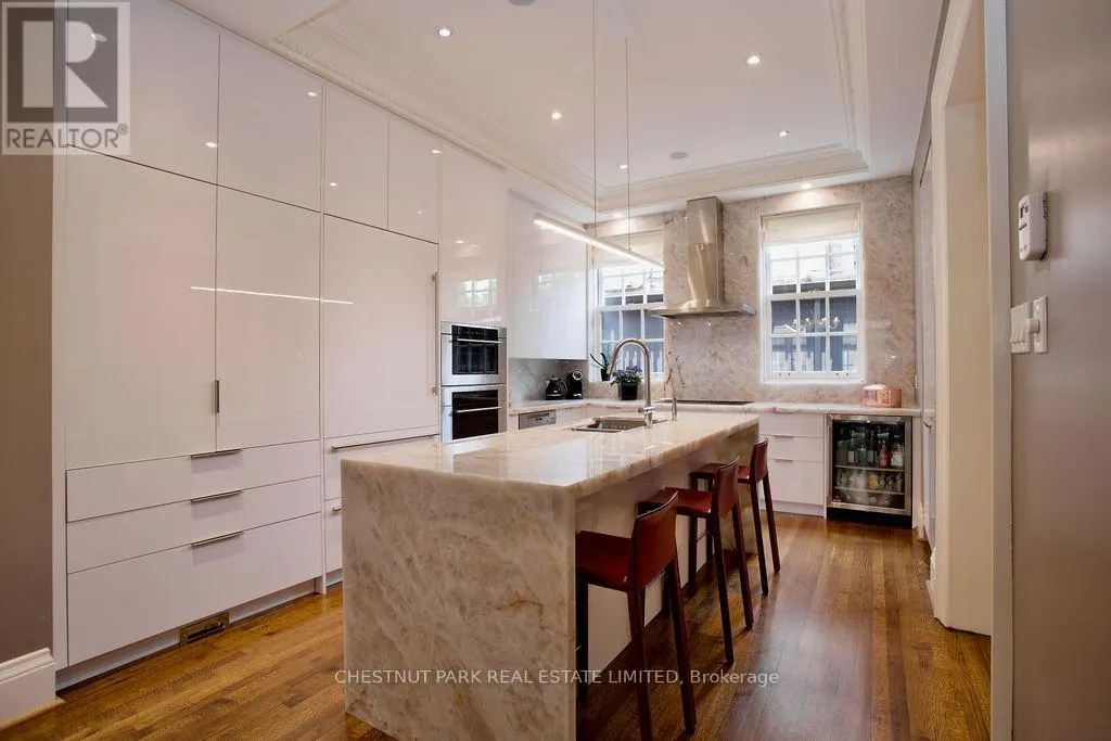 4 CORRIGAN CLOSE