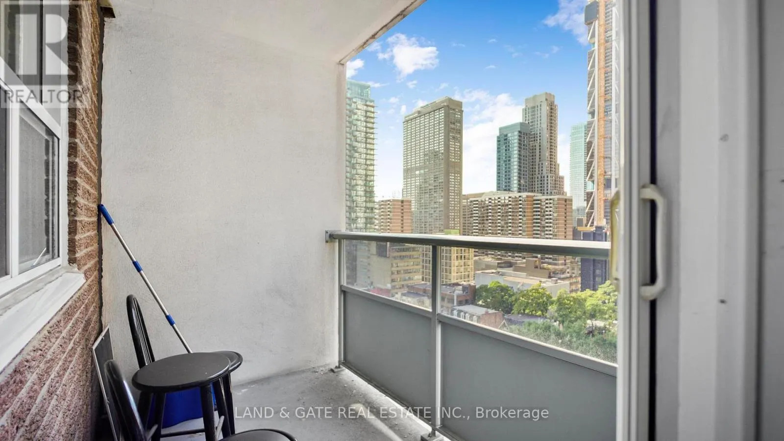1607 - 30 GLOUCESTER STREET, #1607