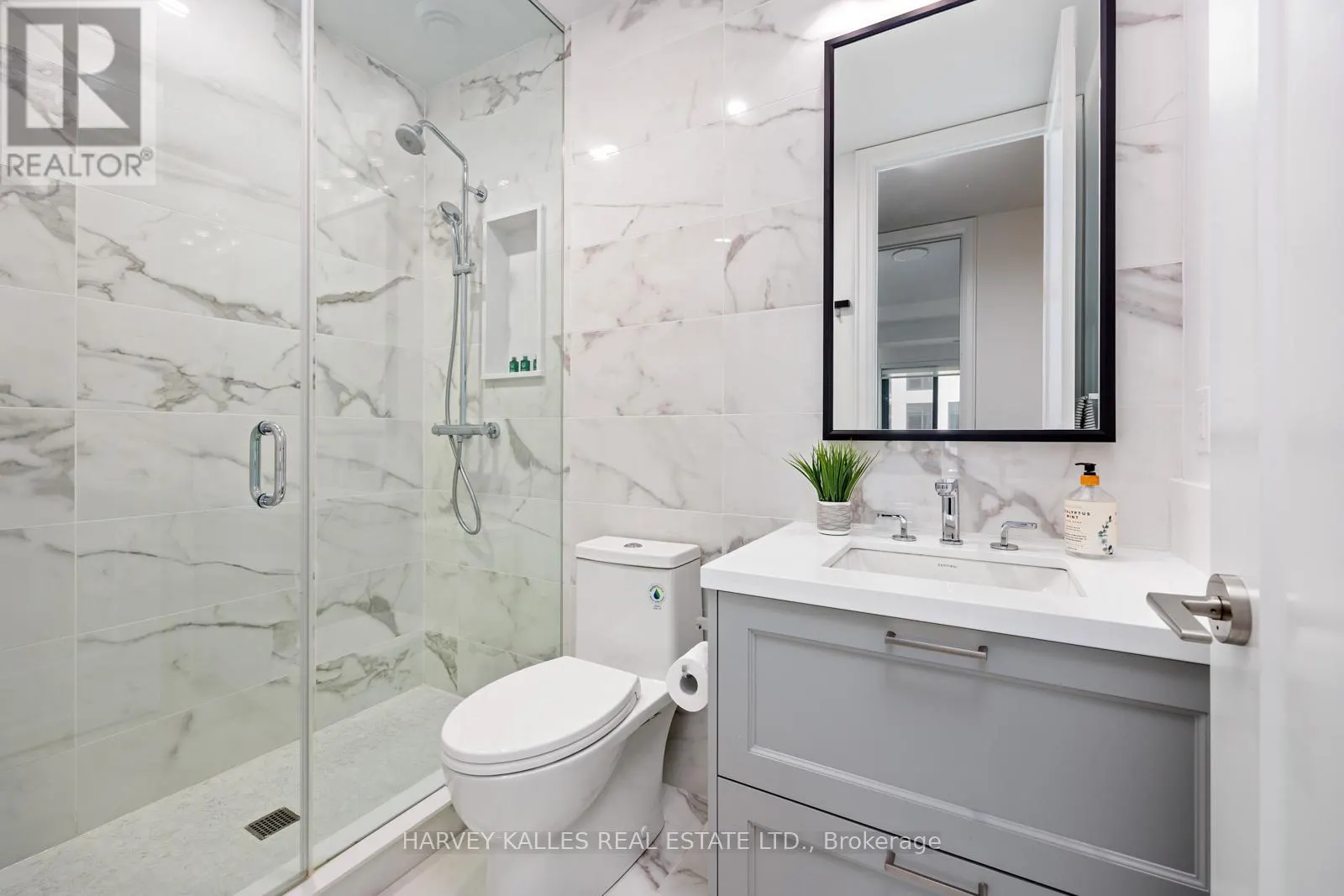 GPH20 - 280 HOWLAND AVENUE