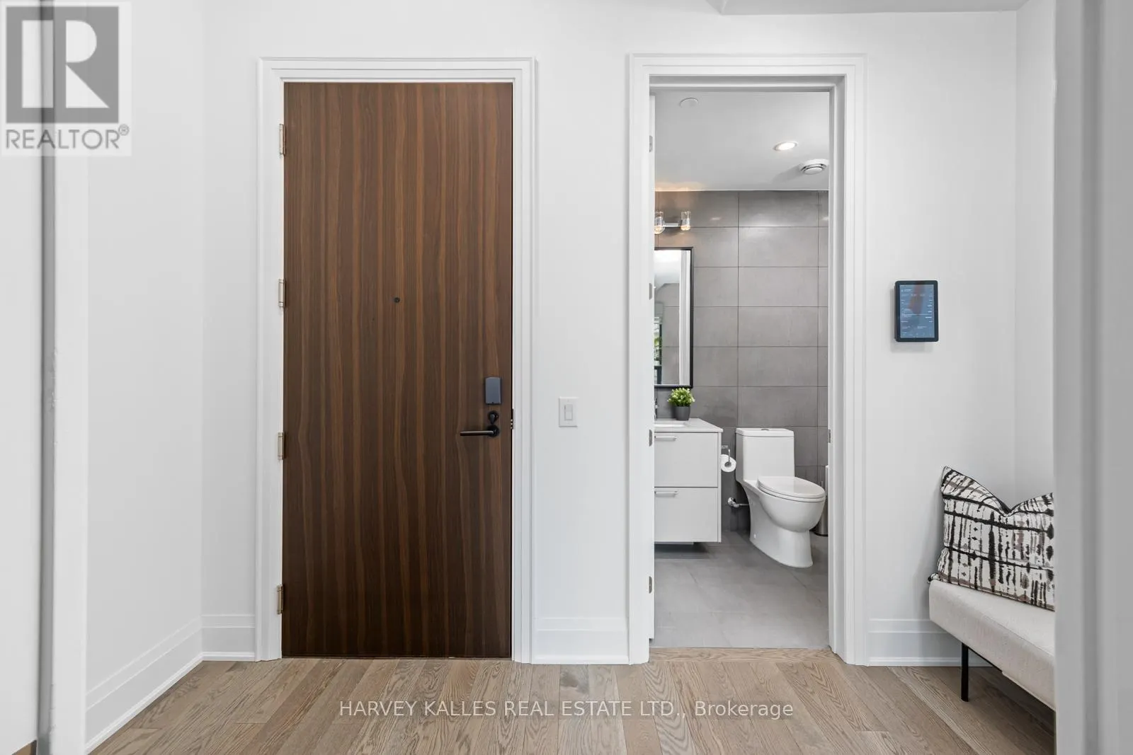 GPH20 - 280 HOWLAND AVENUE