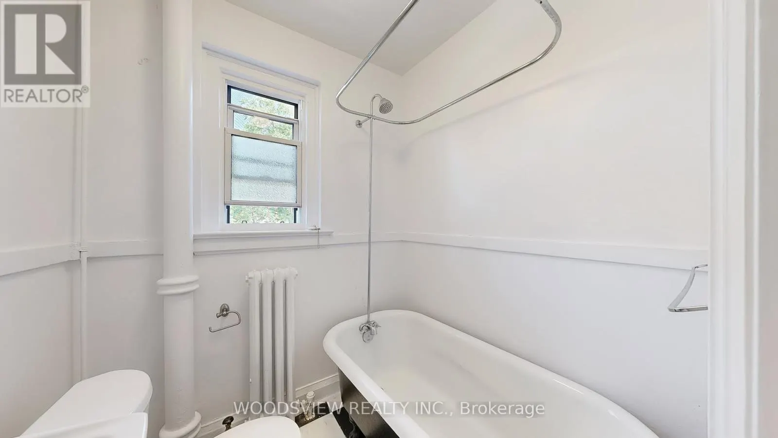 19 - 42 BARTON AVENUE