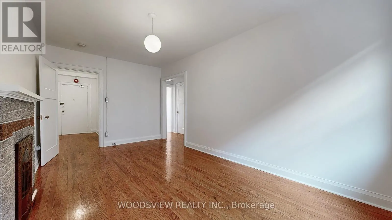 19 - 42 BARTON AVENUE