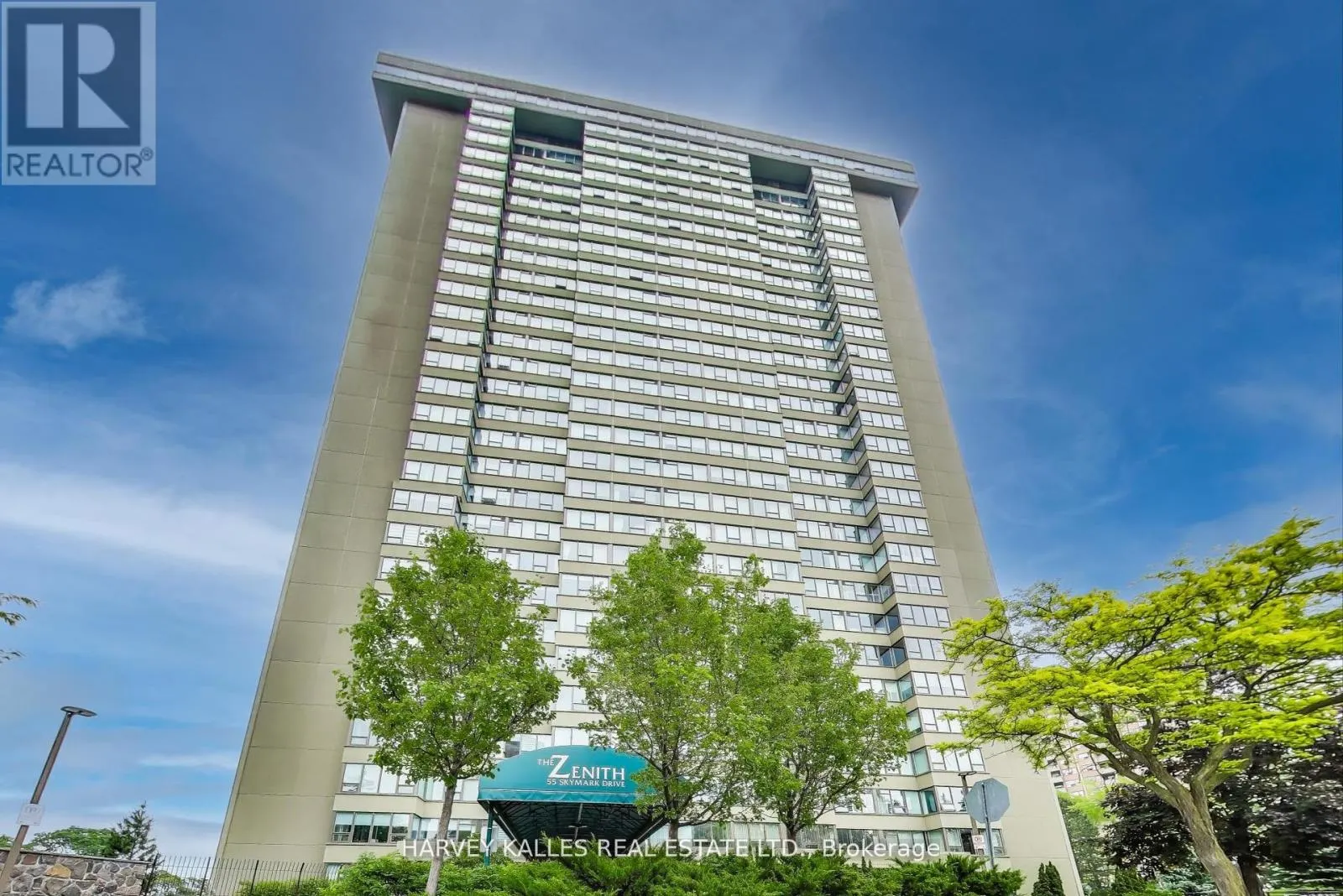 902 - 55 SKYMARK DRIVE