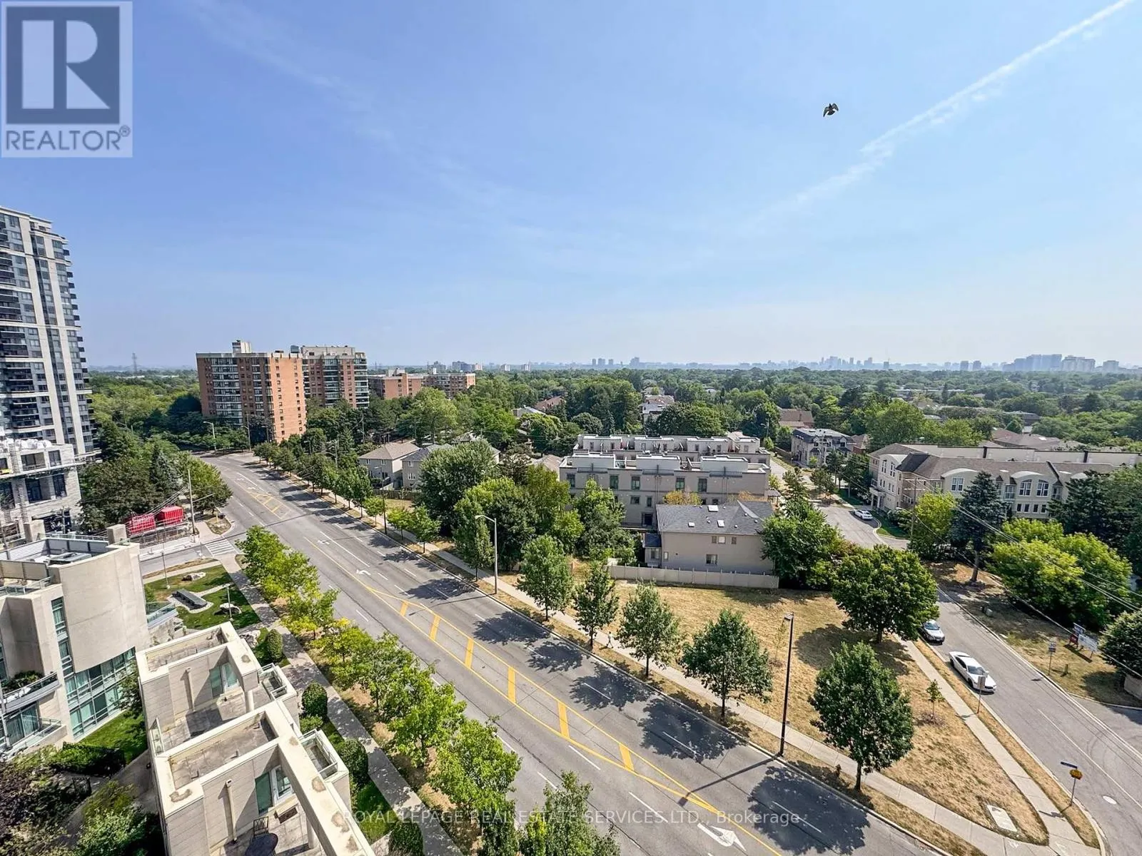 1002 - 18 HOLMES AVENUE