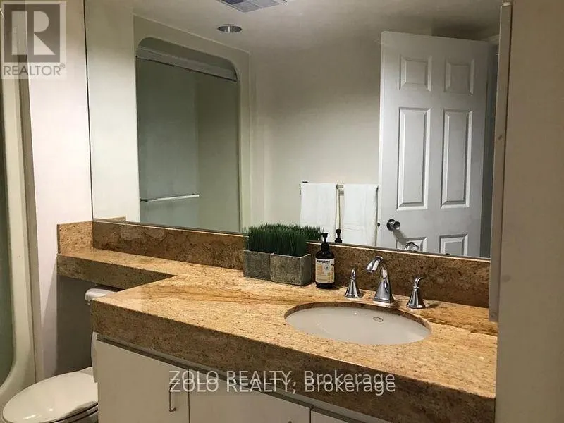 1402-ROOM - ROOM-15 MCMURRICH STREET