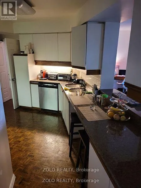 1402-ROOM - ROOM-15 MCMURRICH STREET