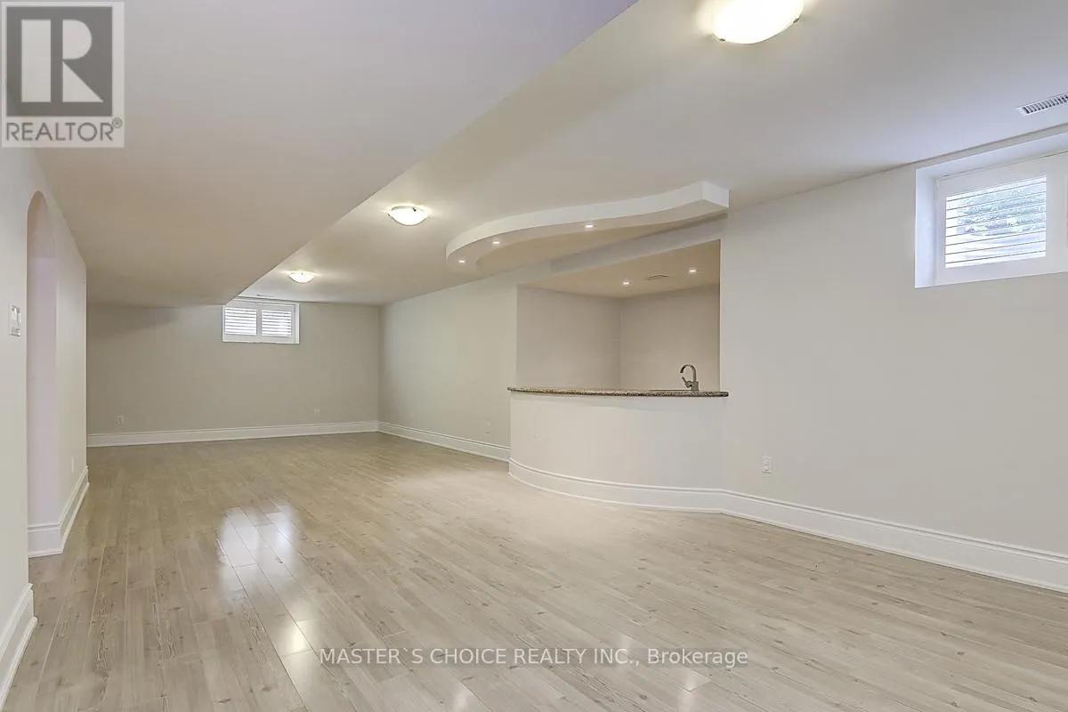 6 TERRACE AVENUE