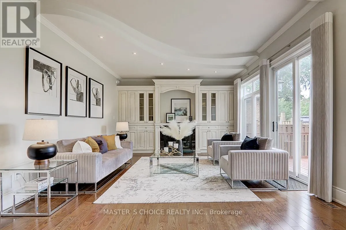 6 TERRACE AVENUE
