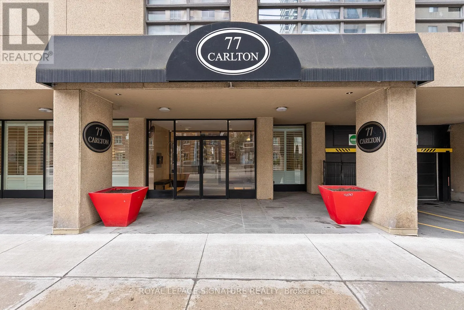 406 - 77 CARLTON STREET