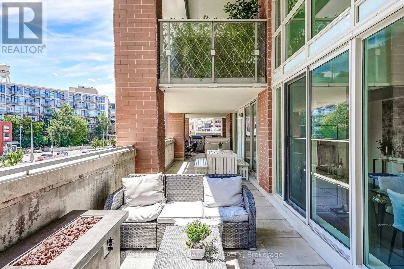 210 - 125 WESTERN BATTERY ROAD