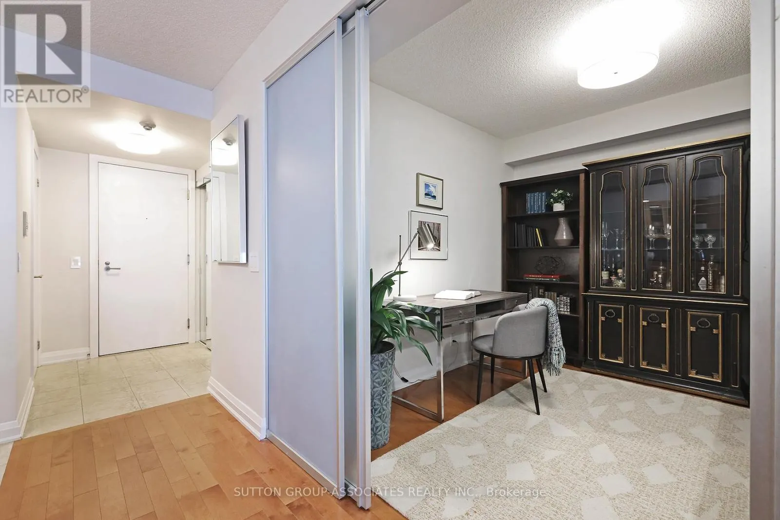 304 - 3 MCALPINE STREET