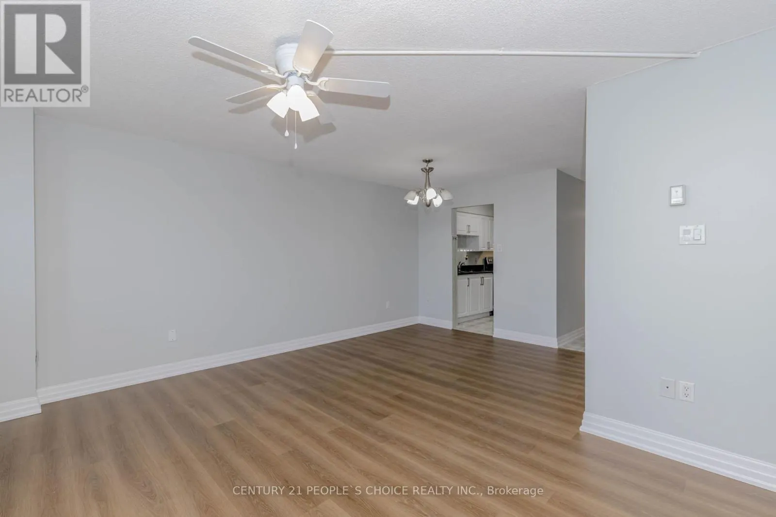 1105 - 45 SUNRISE AVENUE