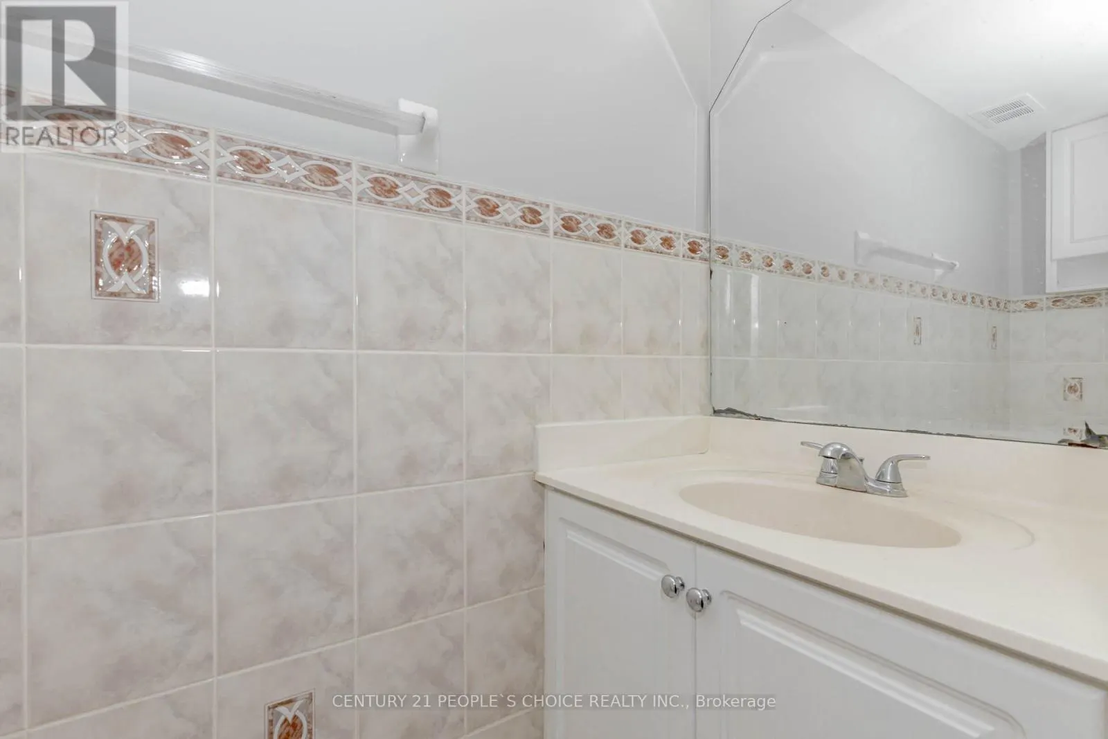 1105 - 45 SUNRISE AVENUE