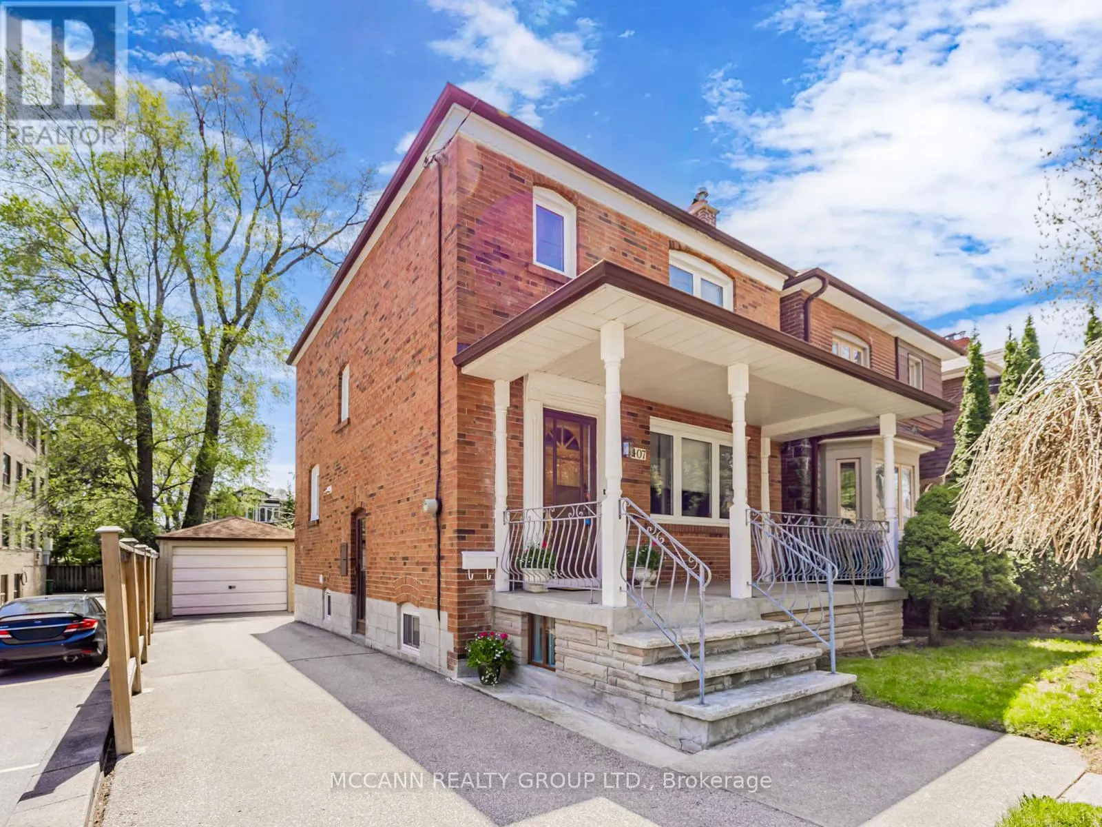 407 ROSELAWN AVENUE