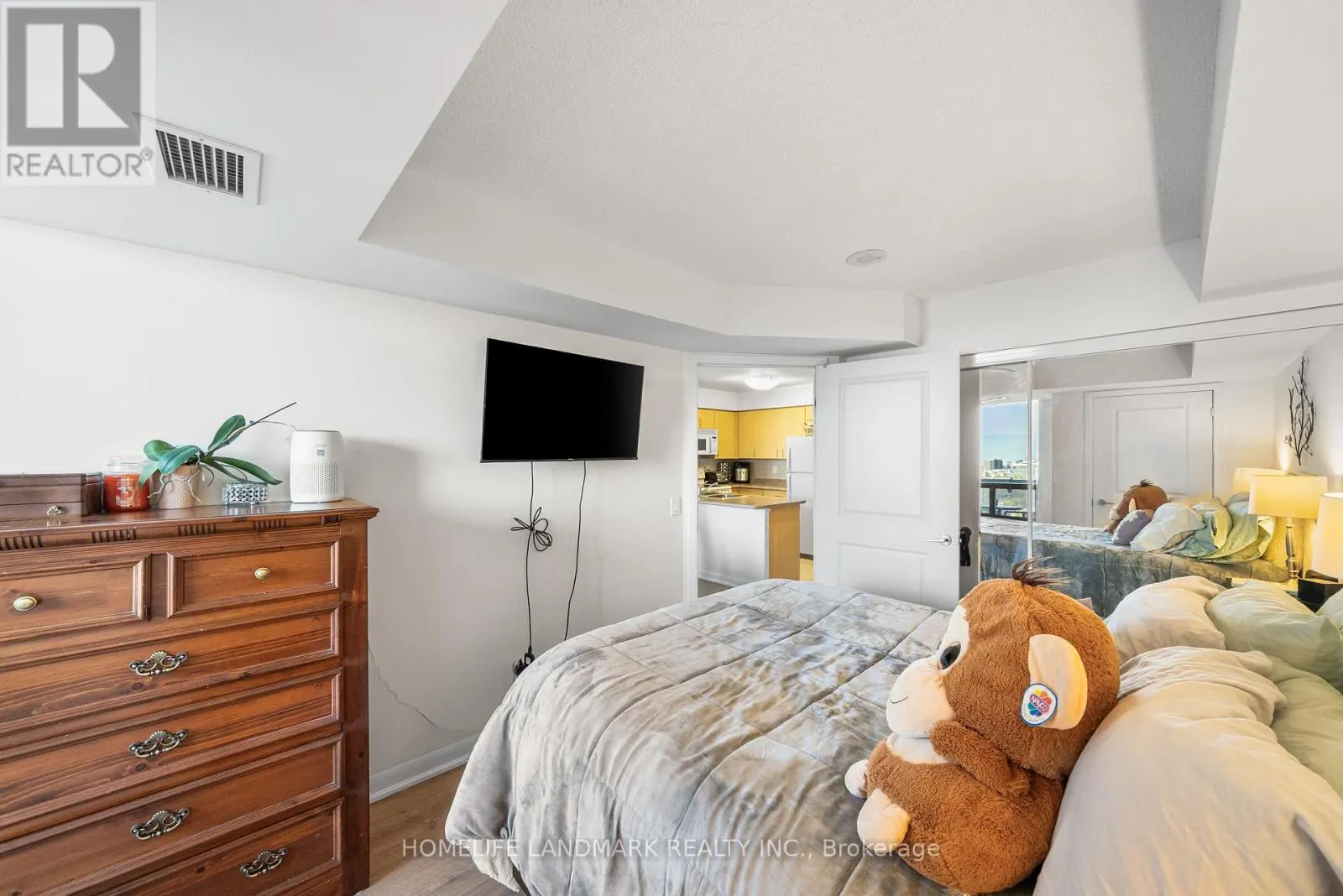 3202 - 4978 YONGE STREET