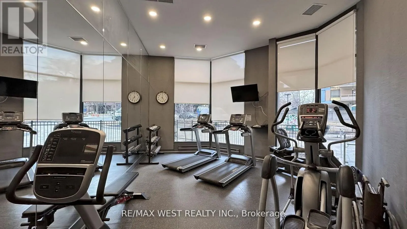 801 - 240 HEATH STREET W