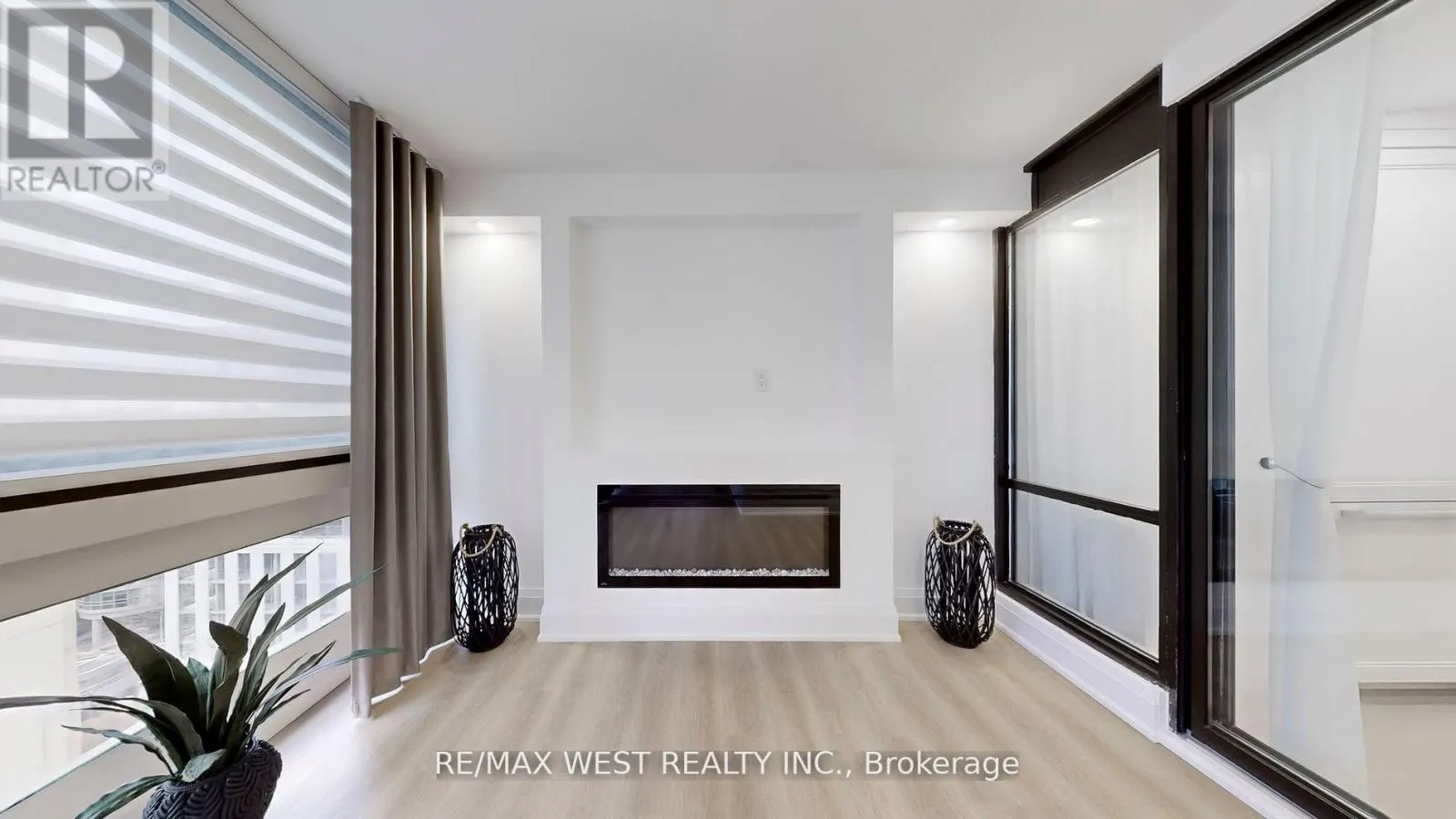 801 - 240 HEATH STREET W