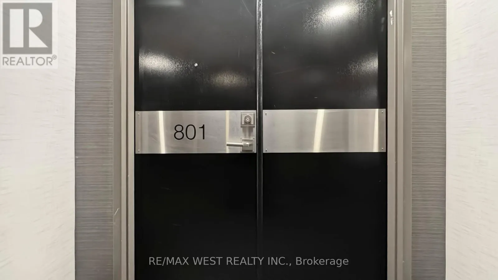 801 - 240 HEATH STREET W