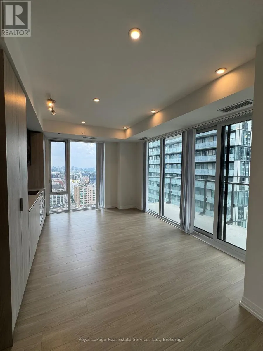 2725 - 28 WIDMER STREET, #2725