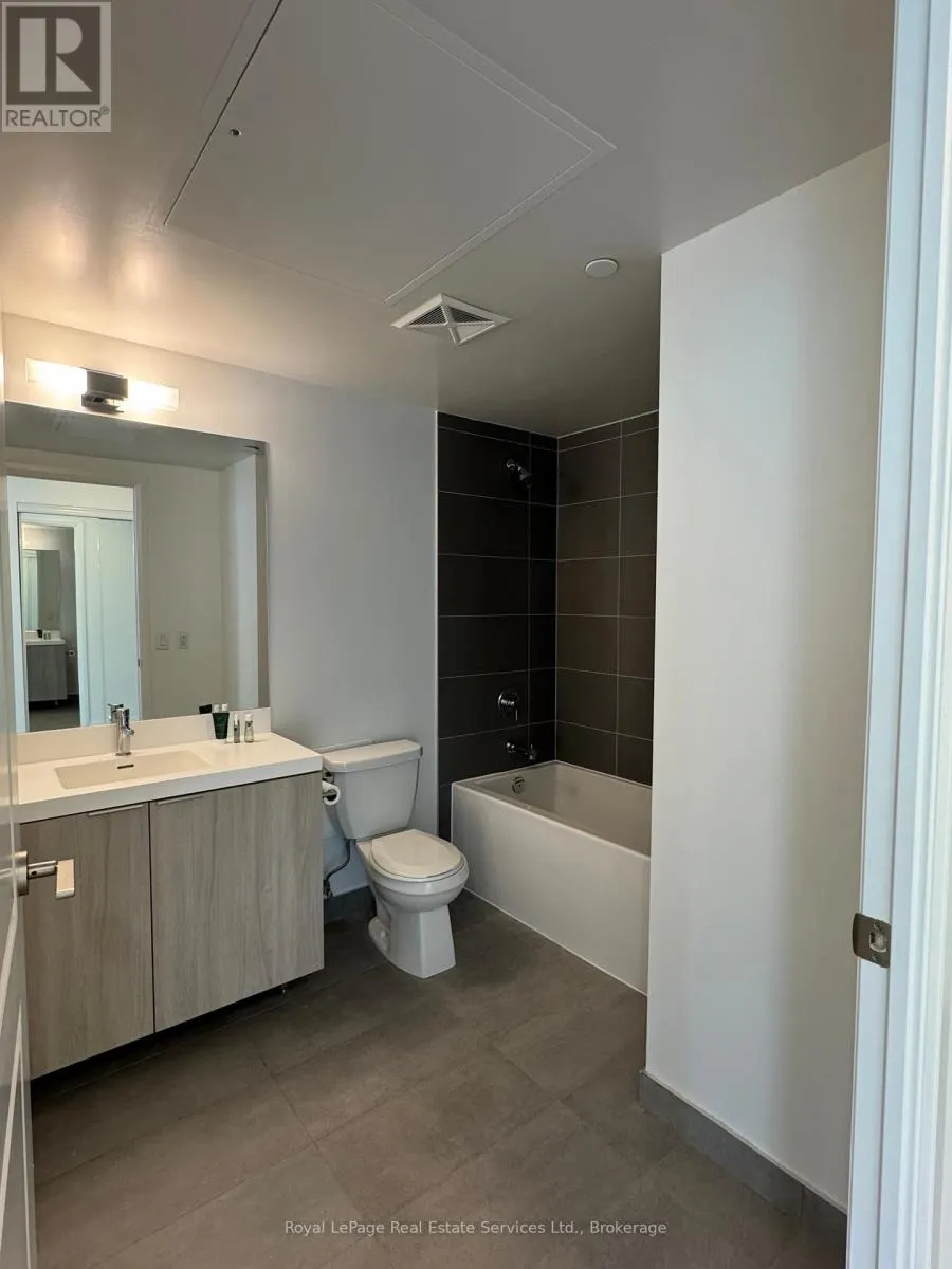 2725 - 28 WIDMER STREET, #2725