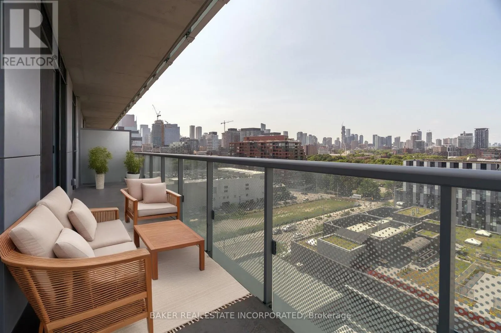 1117 - 425 FRONT STREET E