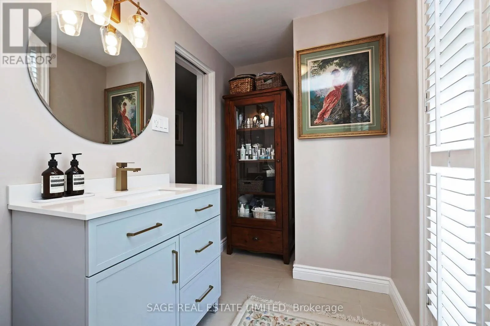 9 - 105 HEATH STREET W