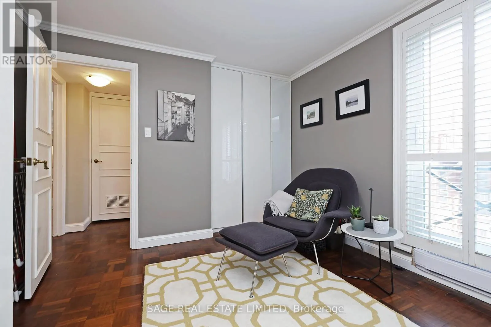 9 - 105 HEATH STREET W