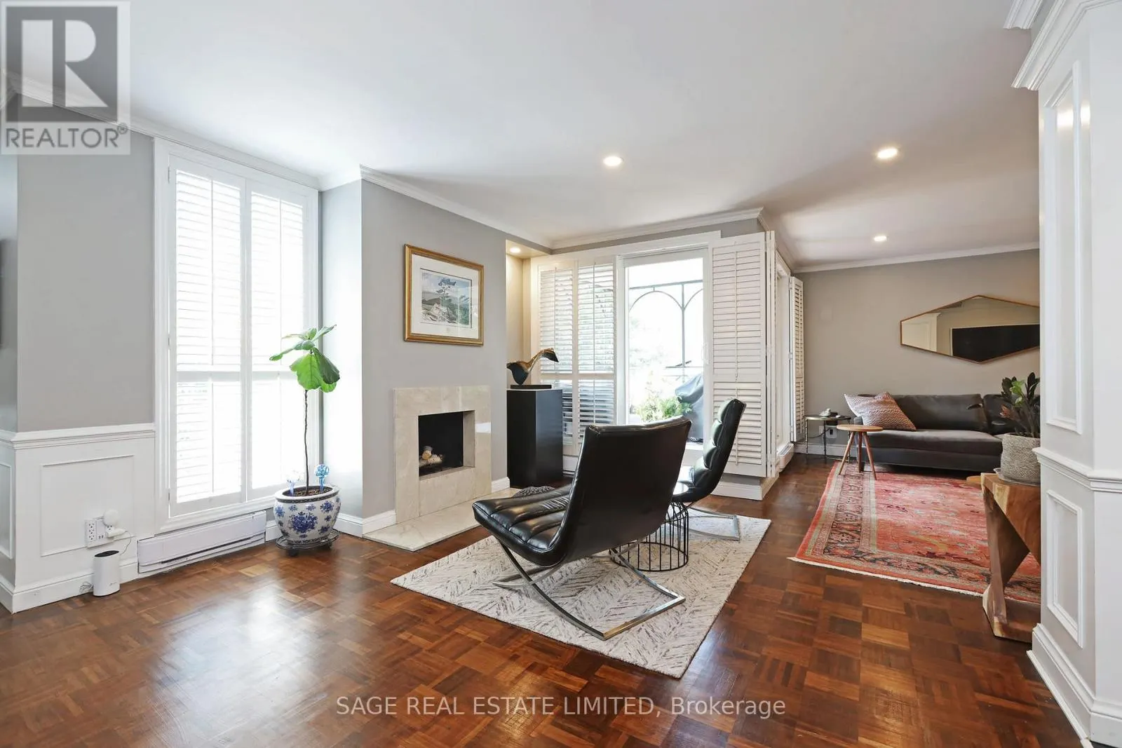 9 - 105 HEATH STREET W