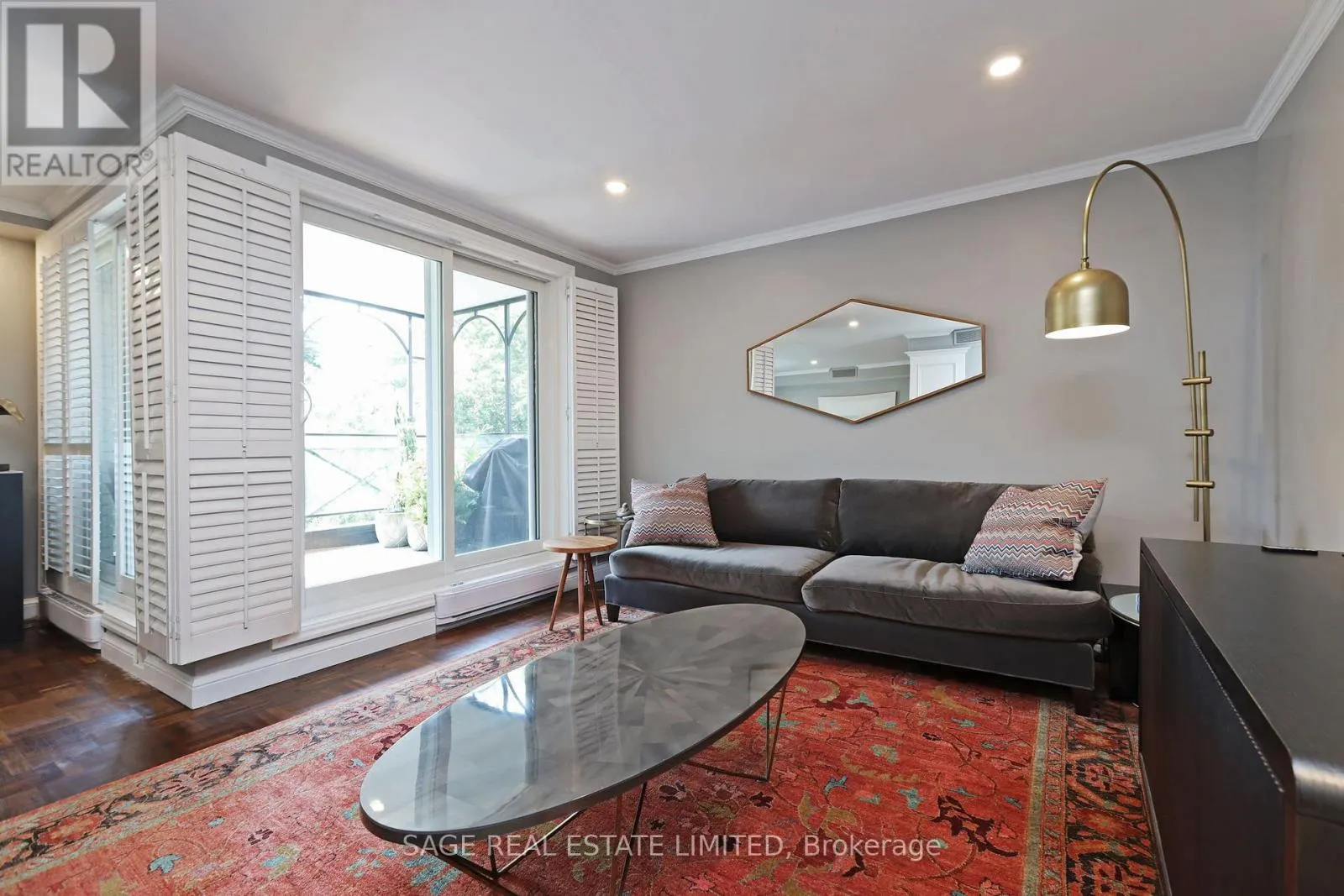 9 - 105 HEATH STREET W