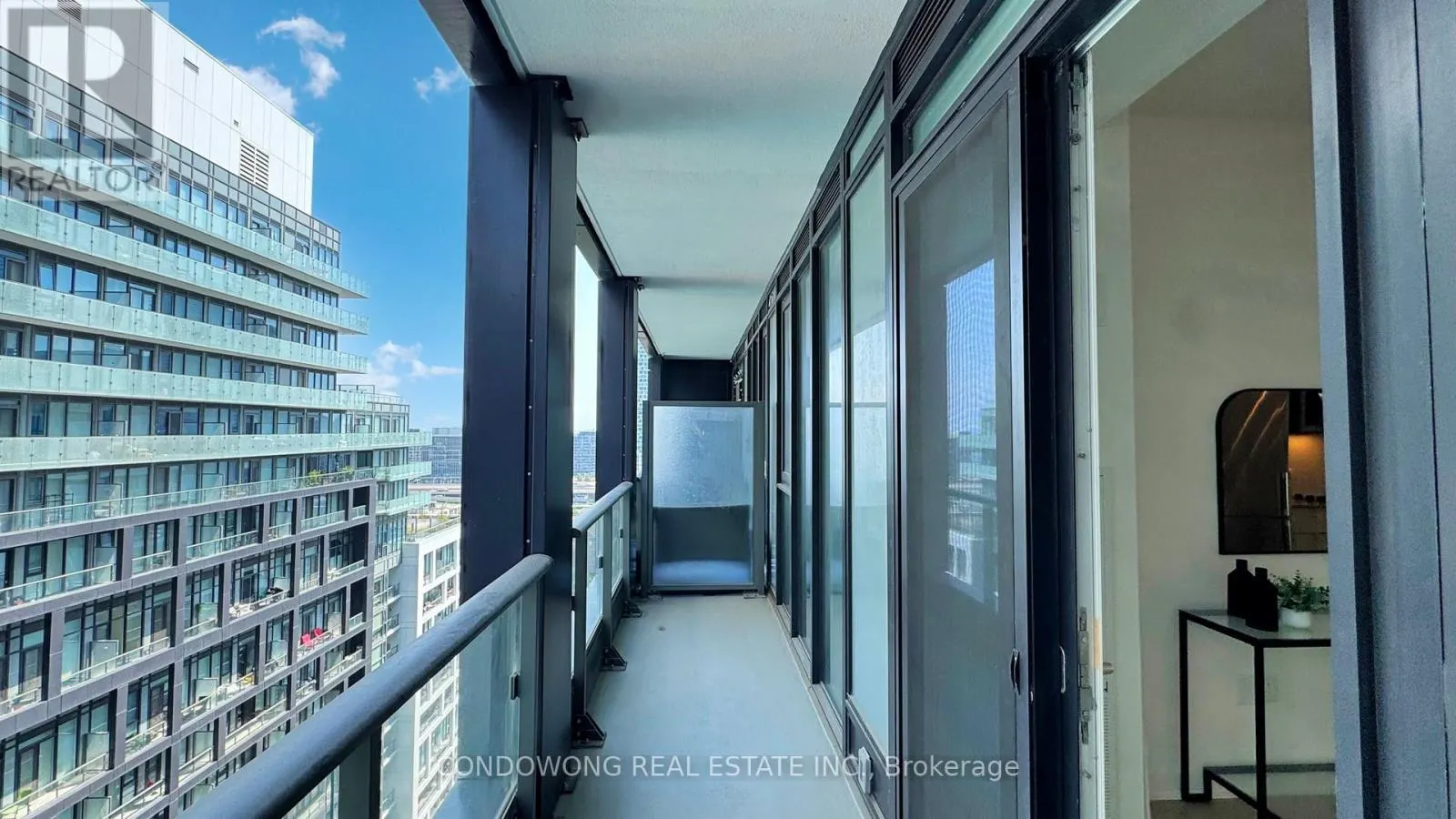1545 - 135 LOWER SHERBOURNE STREET