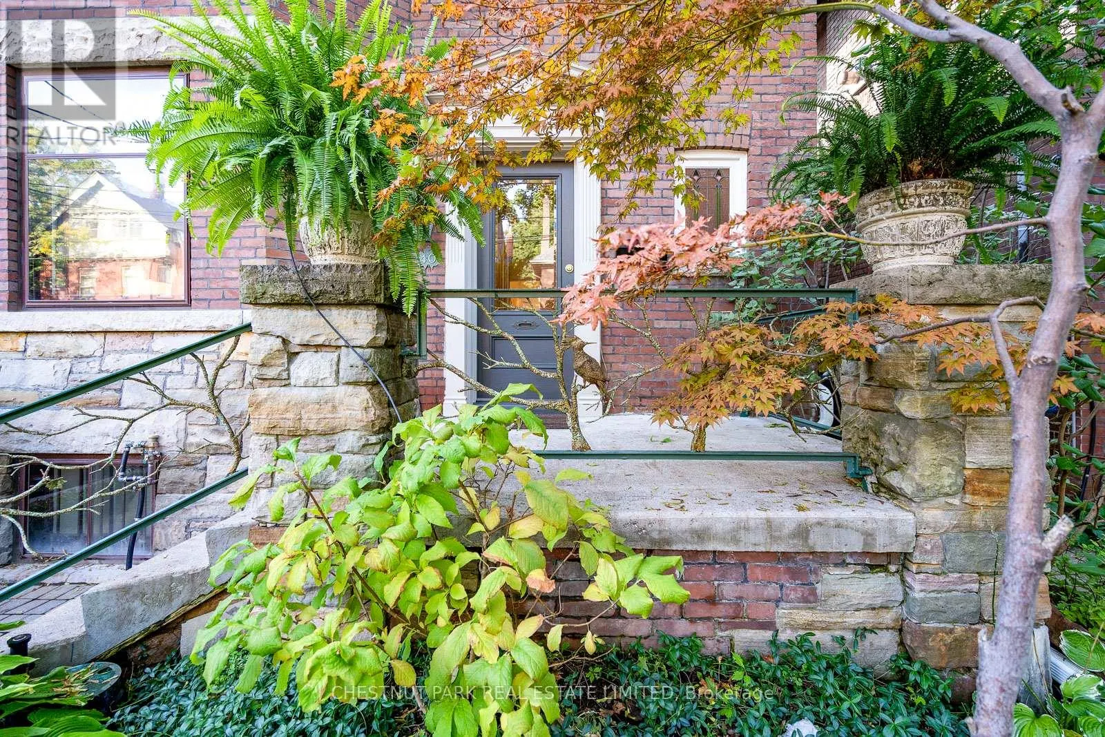 40 ADMIRAL ROAD