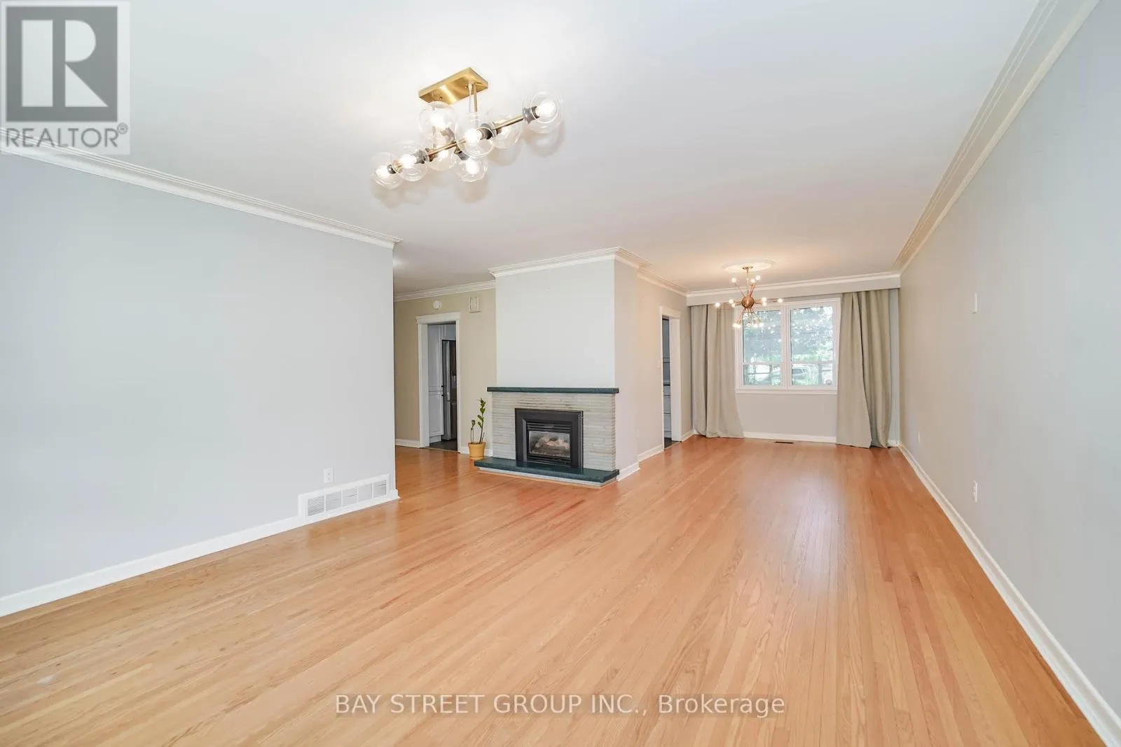 683 CONACHER DRIVE
