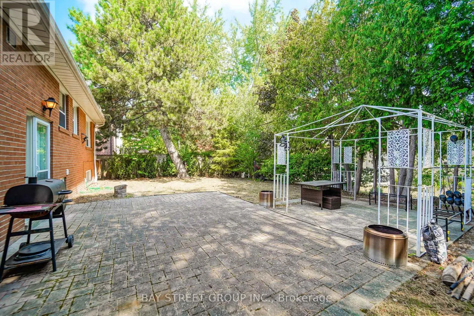 683 CONACHER DRIVE