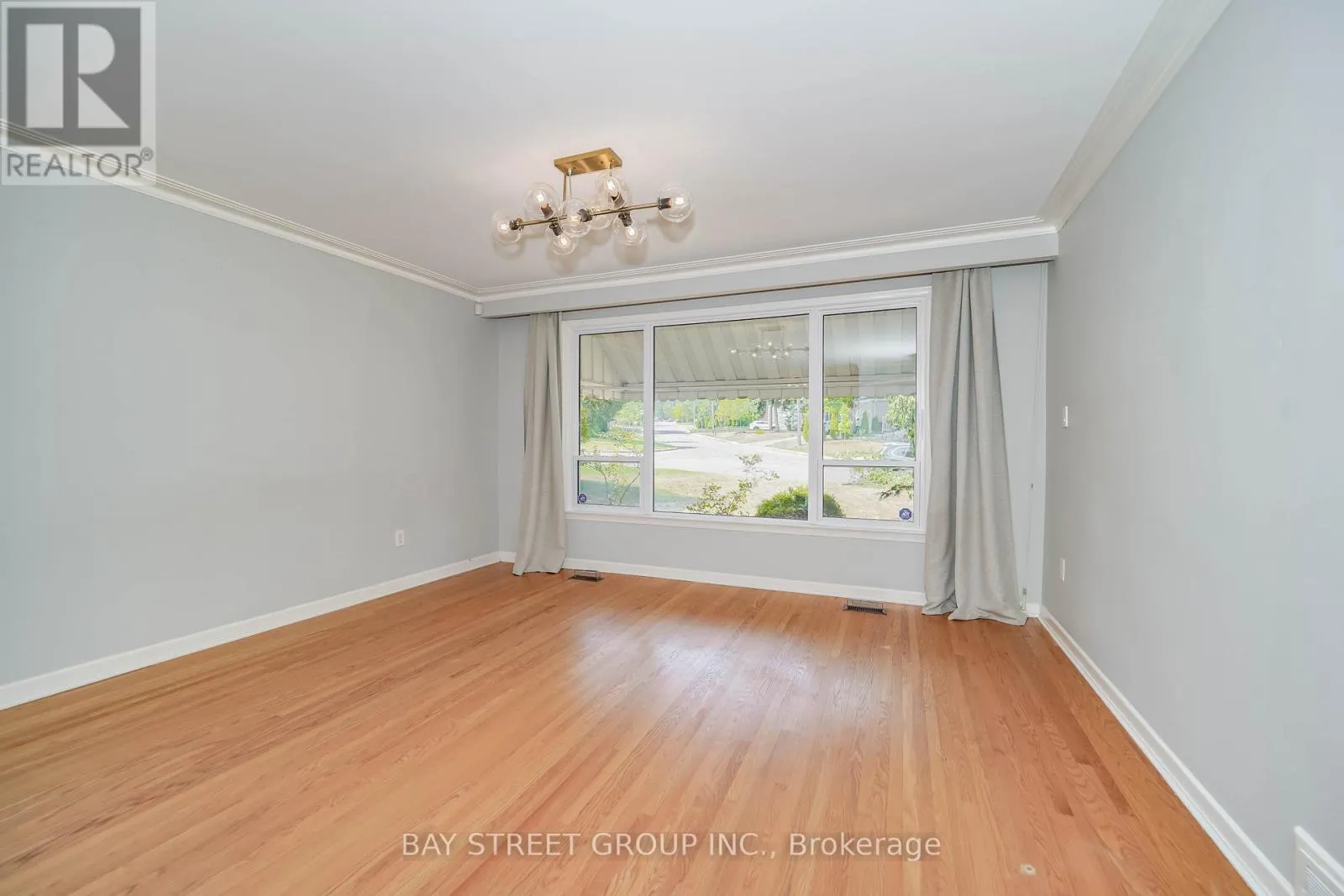 683 CONACHER DRIVE
