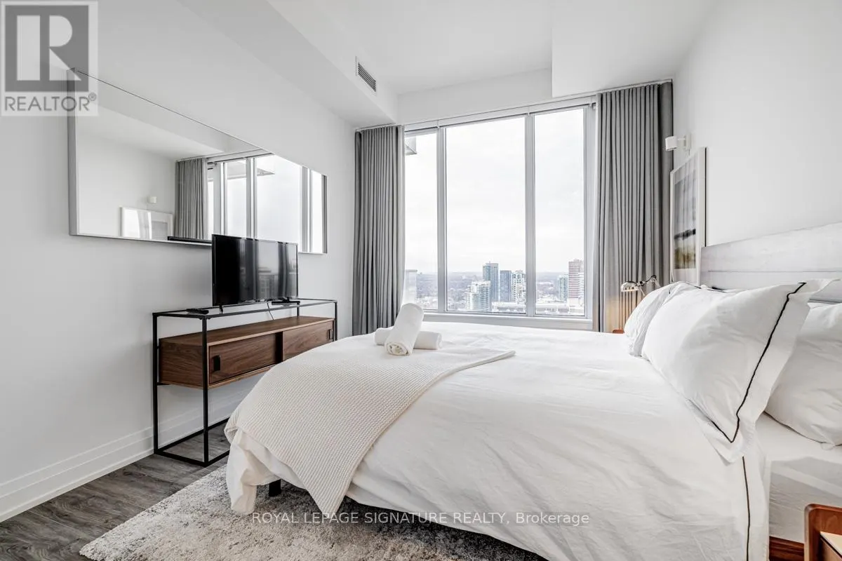 PH 506 - 75 CANTERBURY PLACE