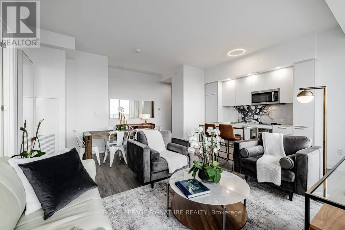 PH 506 - 75 CANTERBURY PLACE