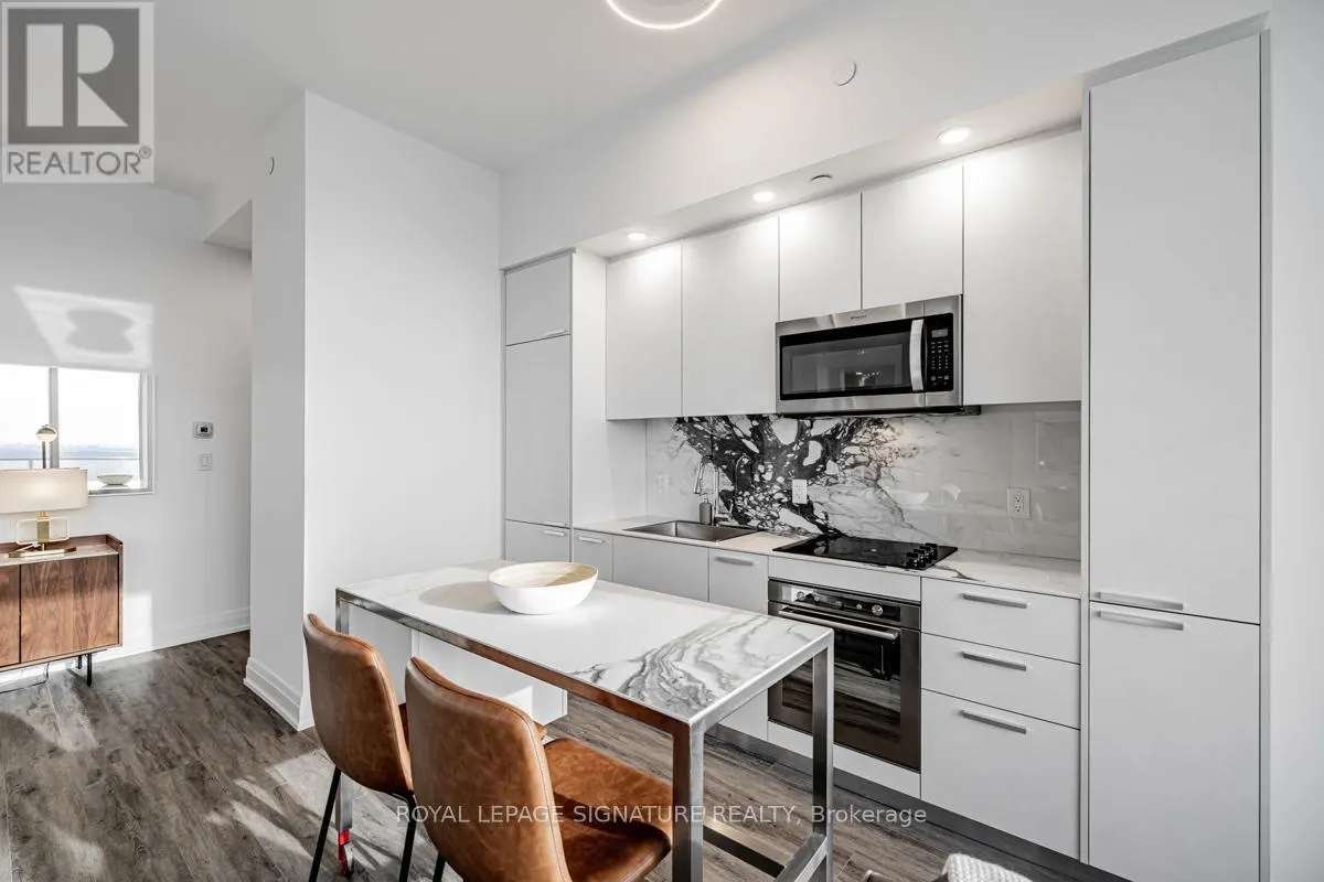 PH 506 - 75 CANTERBURY PLACE