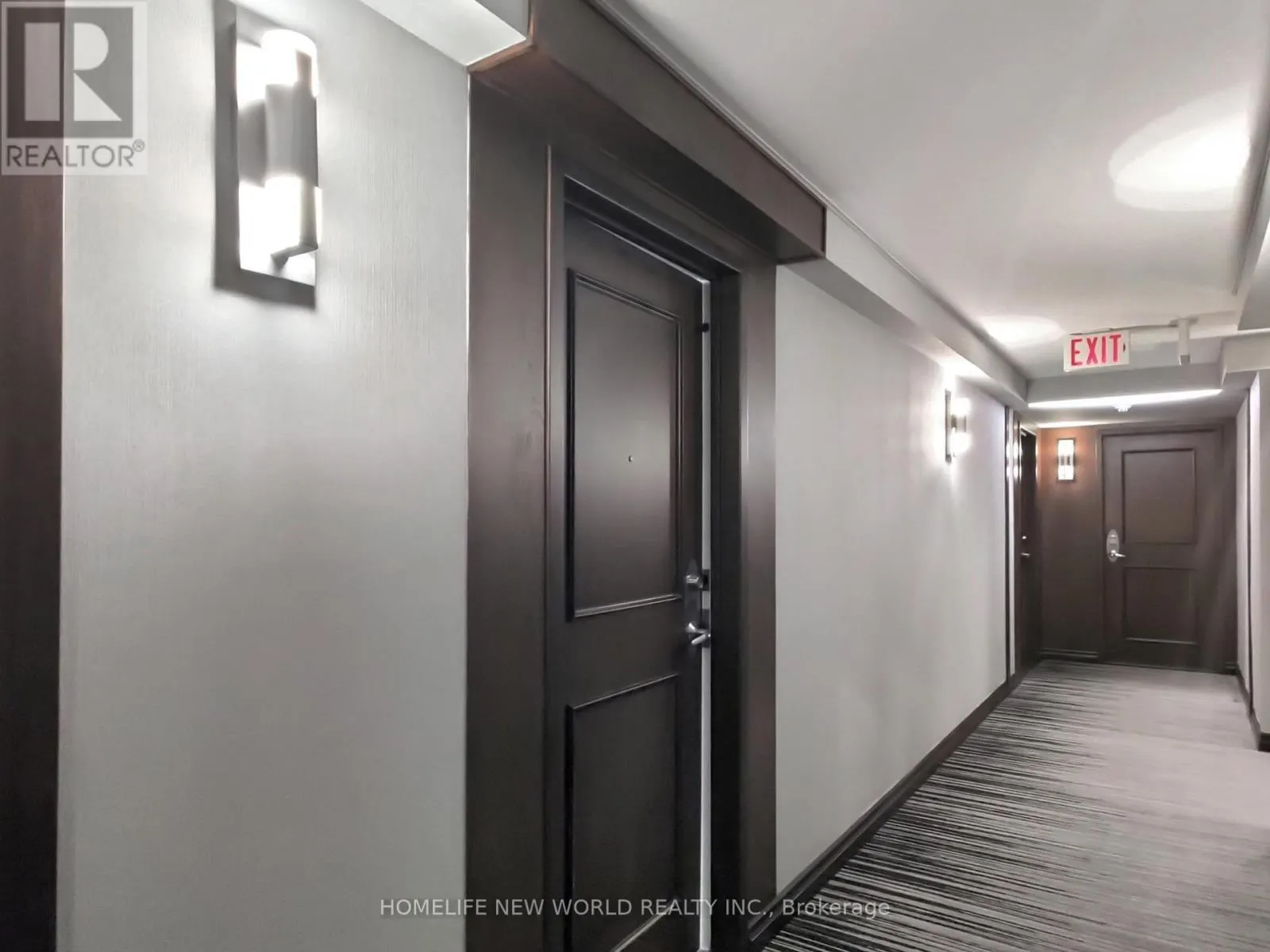 303 - 168 SIMCOE STREET