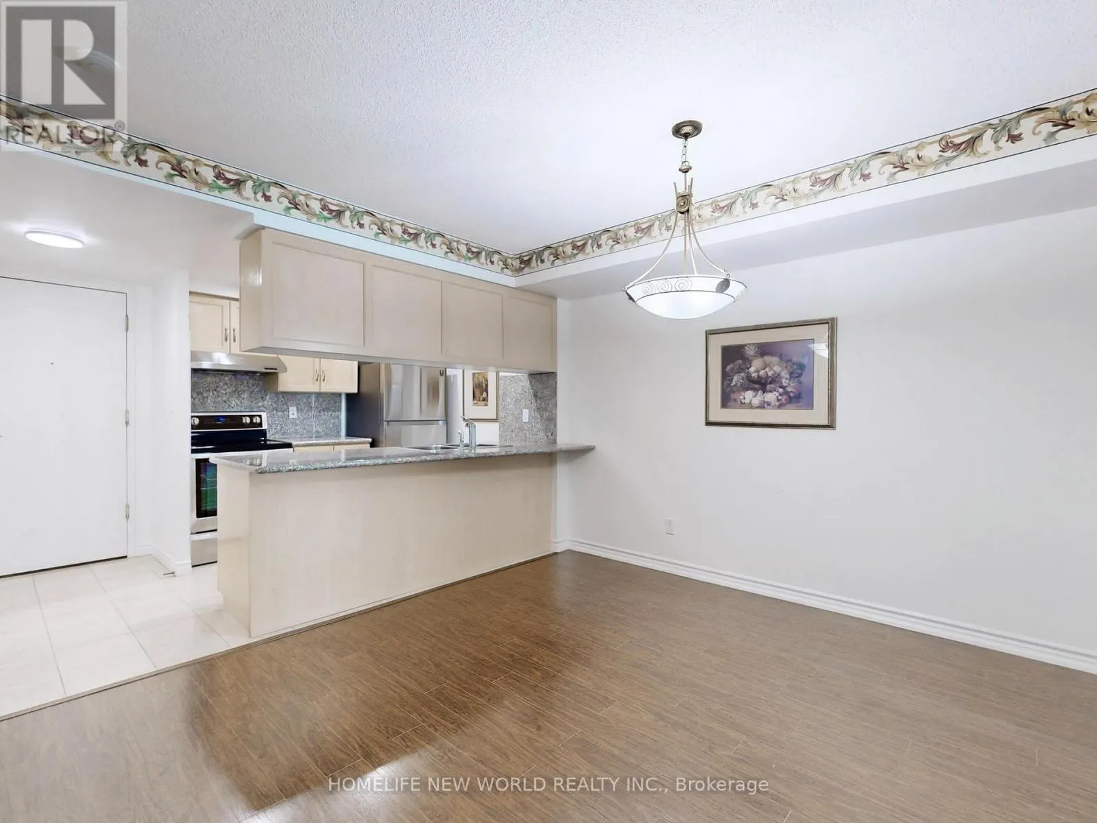 303 - 168 SIMCOE STREET