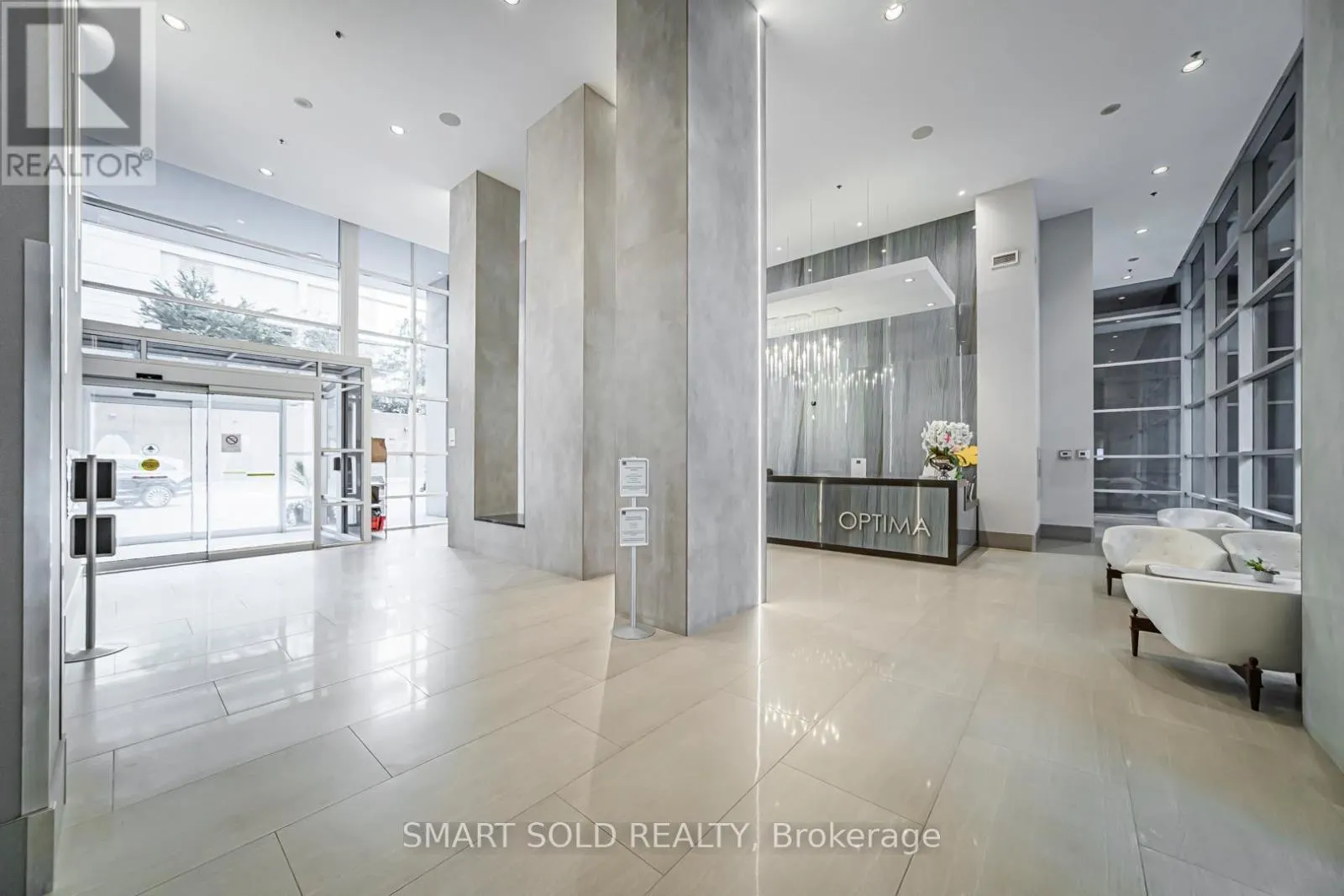 2710 - 81 NAVY WHARF COURT