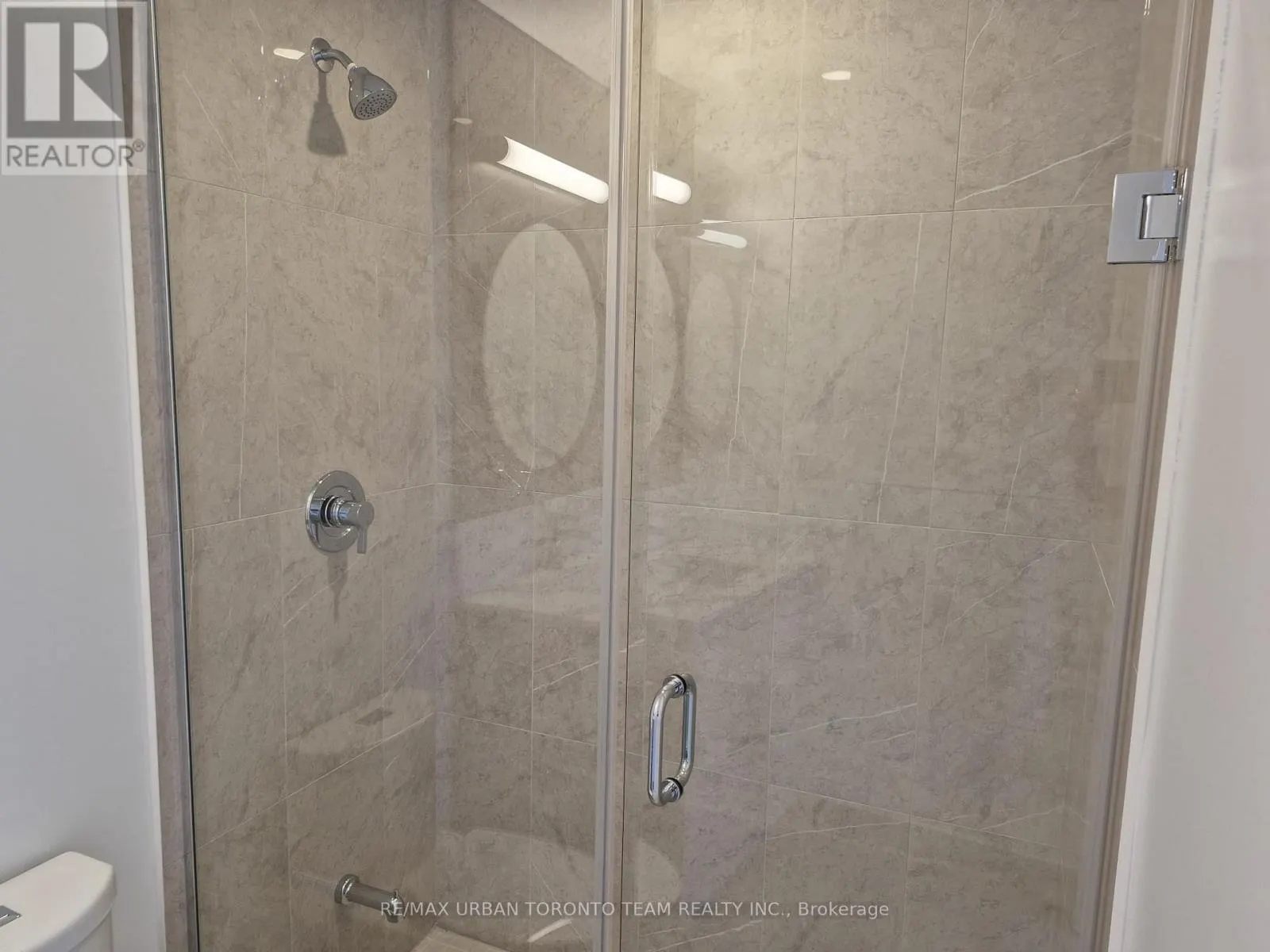 2801 - 771 YONGE STREET