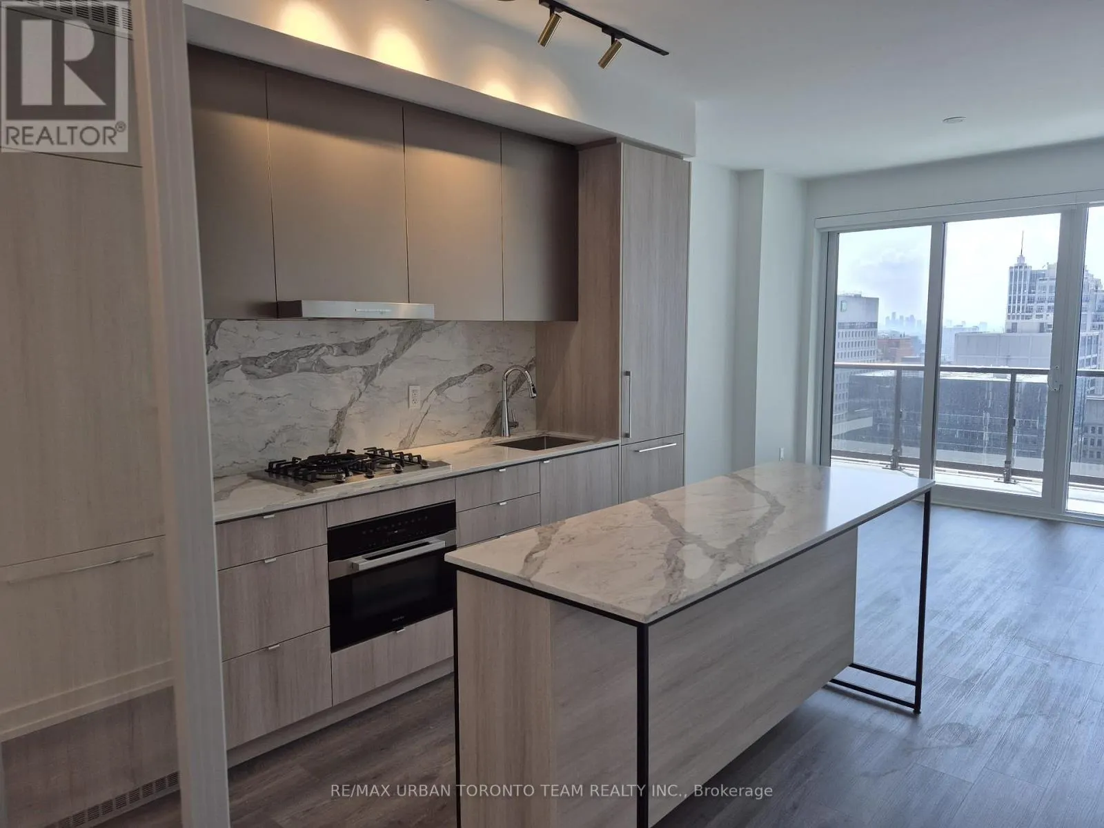 2801 - 771 YONGE STREET
