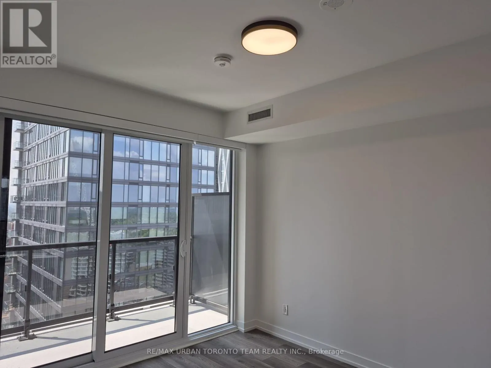 2801 - 771 YONGE STREET