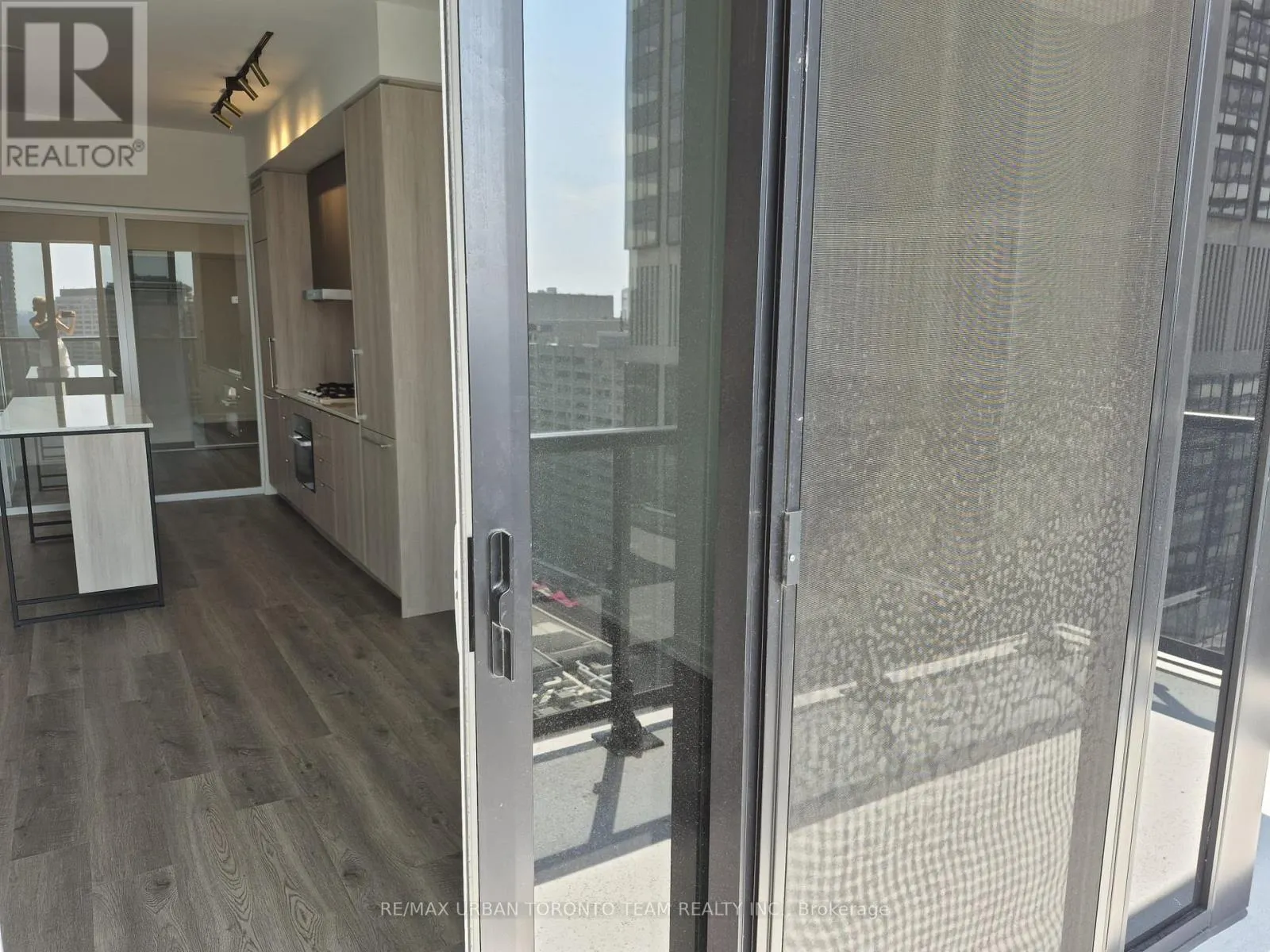 2801 - 771 YONGE STREET