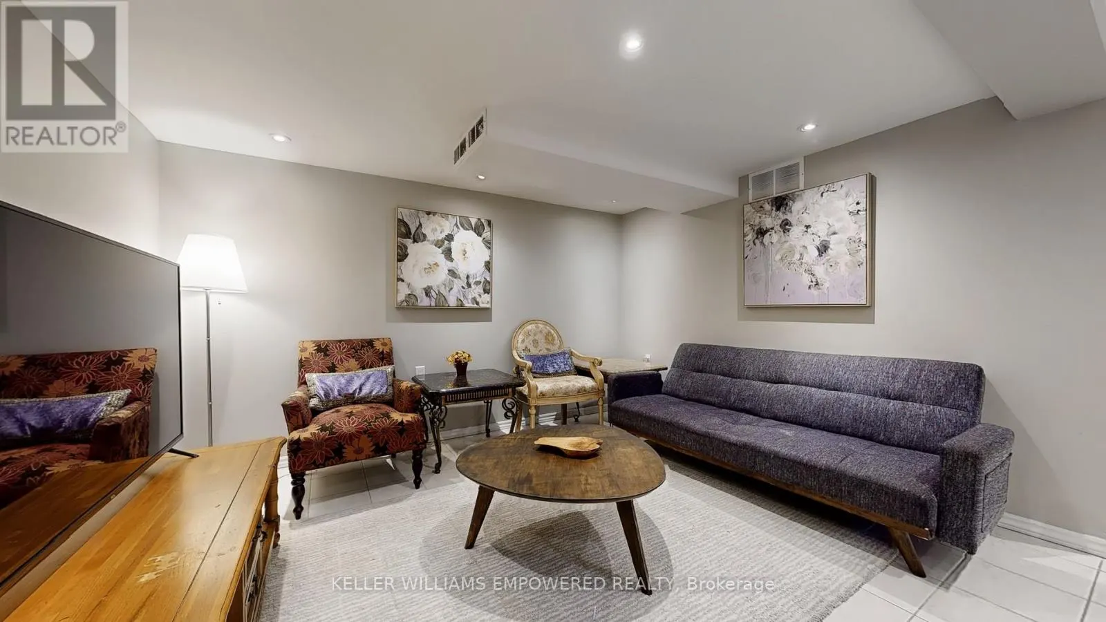 30 PAPERBIRCH DRIVE